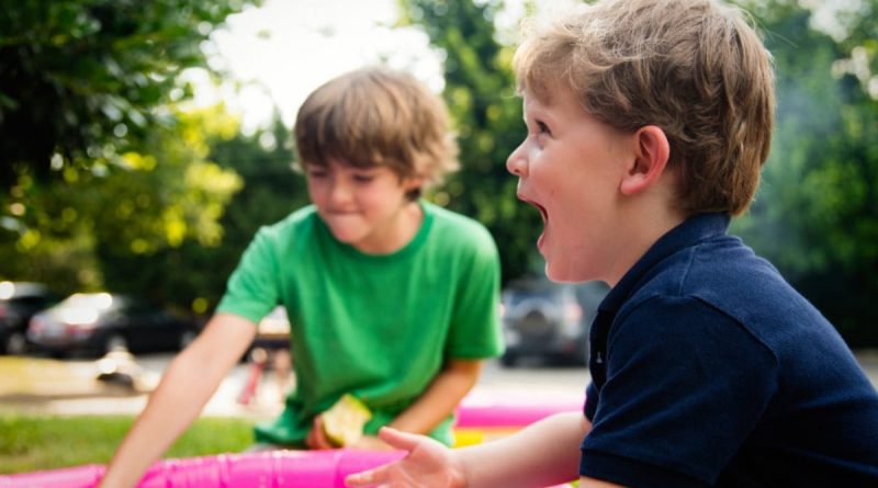 2 fede udendørs aktiviteter som du kan lave med dine børn